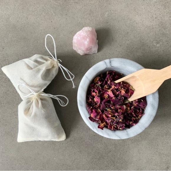 Self Love Rose Quartz Bath Tea Gift Set - Picture 2 of 2